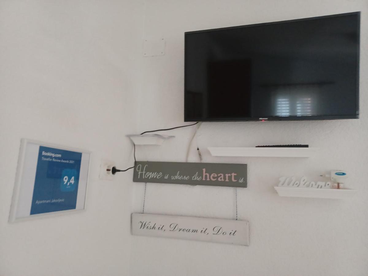 Apartmani Jakovljevic Murter Exterior foto